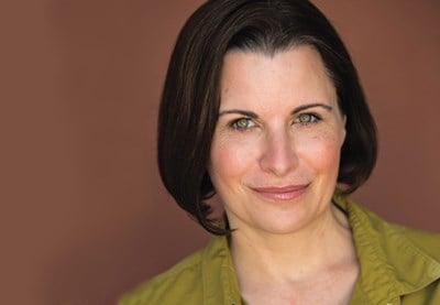  Moira Quirk